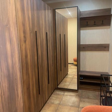 View Apartments, 22 Floor With 2 Rooms Kiev Bagian luar foto