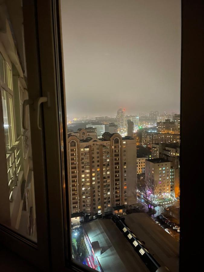 View Apartments, 22 Floor With 2 Rooms Kiev Bagian luar foto