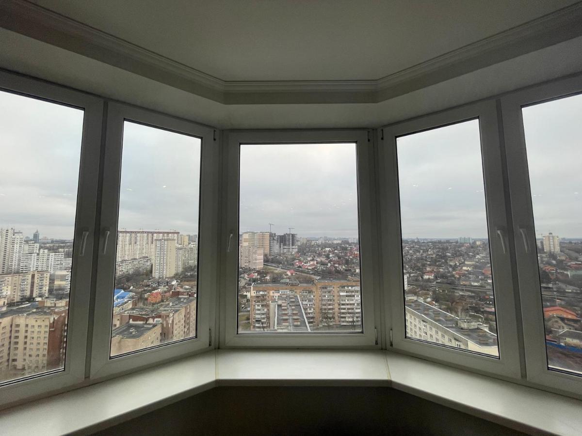 View Apartments, 22 Floor With 2 Rooms Kiev Bagian luar foto